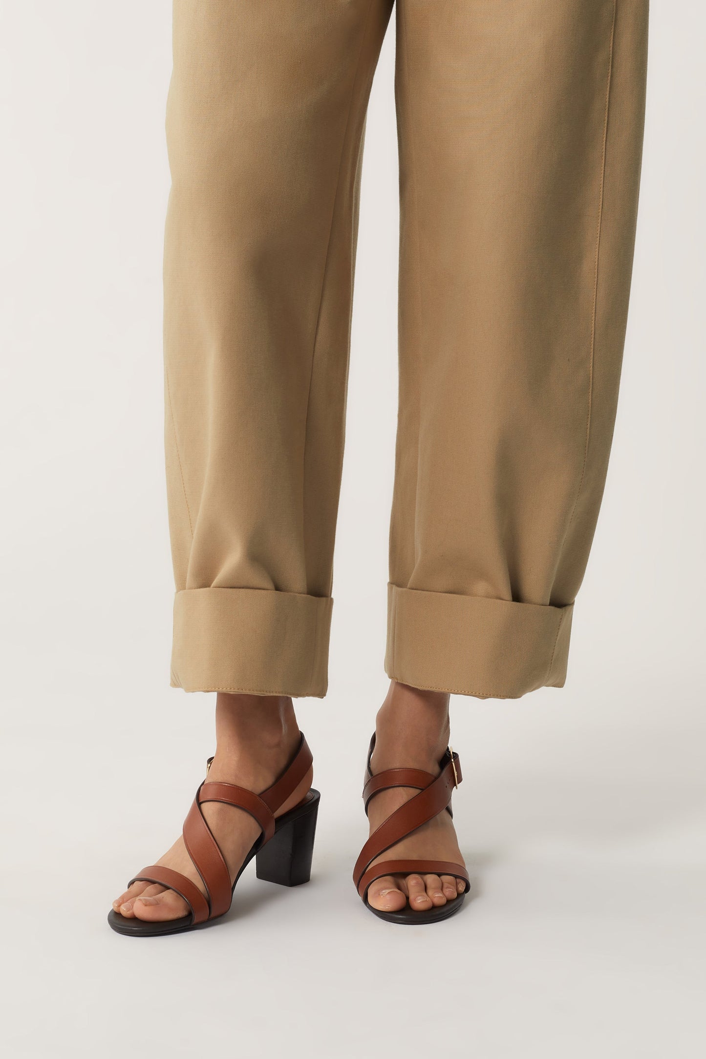 SANDALES PAOLA MARRON